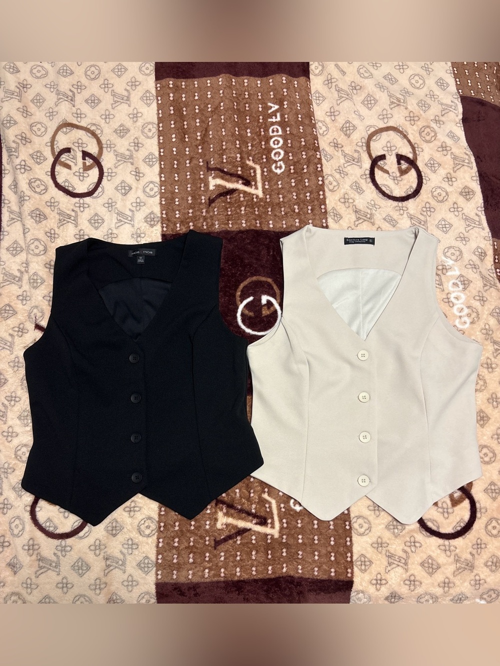 Bundle of 2 vests